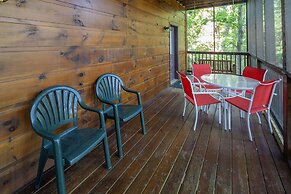 Er100 - Making Memories Great Location - Close To Town! 4 Bedroom Cabi