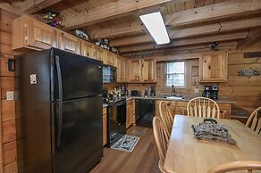 Er100 - Making Memories Great Location - Close To Town! 4 Bedroom Cabi