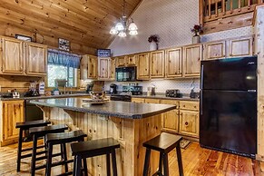 Er3 - Best Of Both Worlds -great Location-close To Town 4 Bedroom Cabi