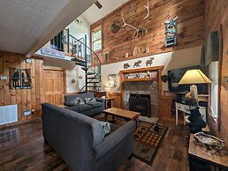 Er13 - Moose Manor Great Location - Close To Town! 3 Bedroom Cabin by 