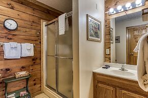 Er13 - Moose Manor Great Location - Close To Town! 3 Bedroom Cabin by 