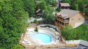 Er13 - Moose Manor Great Location - Close To Town! 3 Bedroom Cabin by 