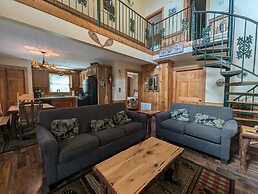 Er13 - Moose Manor Great Location - Close To Town! 3 Bedroom Cabin by 