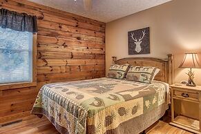 Er13 - Moose Manor Great Location - Close To Town! 3 Bedroom Cabin by 