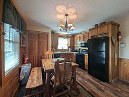 Er13 - Moose Manor Great Location - Close To Town! 3 Bedroom Cabin by 