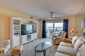 563 El Matador 2 Bedroom Condo by RedAwning