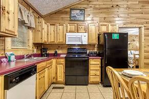 Er204 - Dream Catcher Great Location! - Close To Town! 2 Bedroom Cabin