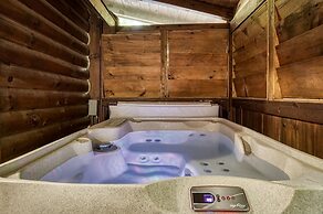 Er204 - Dream Catcher Great Location! - Close To Town! 2 Bedroom Cabin