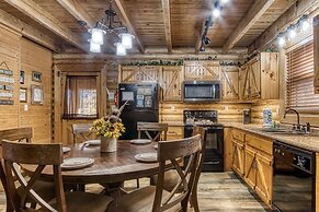 Er20 - Eagles Roost Great Location! - Close To Town! 4 Bedroom Cabin b