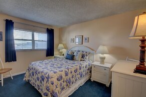 351 El Matador 2 Bedroom Condo by RedAwning