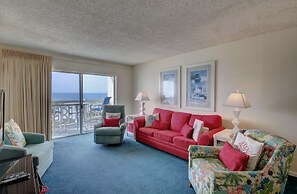 351 El Matador 2 Bedroom Condo by RedAwning