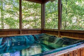 Er19 - Fryemont Great Location - Close To Town! 3 Bedroom Cabin by Red