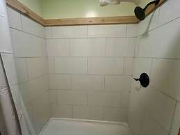 Er19 - Fryemont Great Location - Close To Town! 3 Bedroom Cabin by Red