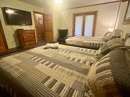 Er19 - Fryemont Great Location - Close To Town! 3 Bedroom Cabin by Red