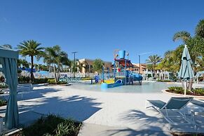 5 Bedrooms Townhome w- Splashpool - 8205SA 5 Townhouse by RedAwning