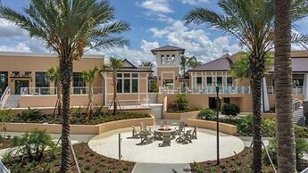 5 Bedrooms Townhome w- Splashpool - 8205SA 5 Townhouse by RedAwning