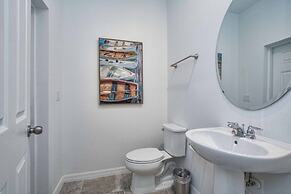 5 Bedrooms Townhome w- Splashpool - 8205SA 5 Townhouse by RedAwning