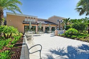 5 Bedrooms Townhome w- Splashpool - 8205SA 5 Townhouse by RedAwning