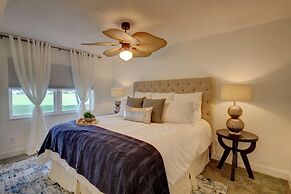 116 El Matador 2 Bedroom Condo by RedAwning