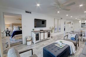 116 El Matador 2 Bedroom Condo by RedAwning