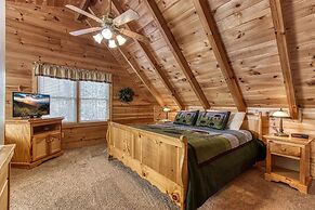 Er6 - On Eagles' Wings - Great Location. Close To All The Action! 6 Be