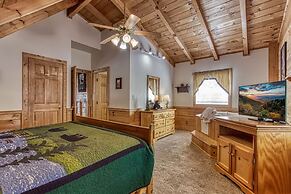 Er6 - On Eagles' Wings - Great Location. Close To All The Action! 6 Be