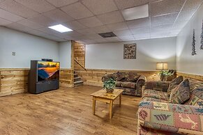 Er6 - On Eagles' Wings - Great Location. Close To All The Action! 6 Be