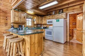 Er6 - On Eagles' Wings - Great Location. Close To All The Action! 6 Be