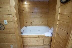 Er 228 â Locker's Lodge Great Location â Close To Town! 1 Bedroom Cabi