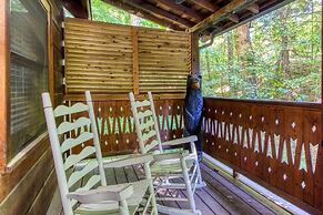 Er96 - Squirrel's Leap - Great Location! Close To Town! 2 Bedroom Cabi