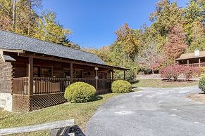 Er301 - Eagle's Hideaway - Great Location! Close To All The Action! 2 