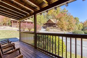 Er301 - Eagle's Hideaway - Great Location! Close To All The Action! 2 