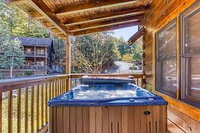 Er301 - Eagle's Hideaway - Great Location! Close To All The Action! 2 