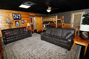 Er101 - Heavenly Hideaway Great Location - Close To Town! 6 Bedroom Ca