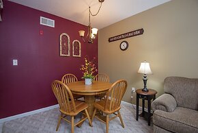 Colonial Crest 112 - Great Location! - You Can Walk To Town! 1 Bedroom