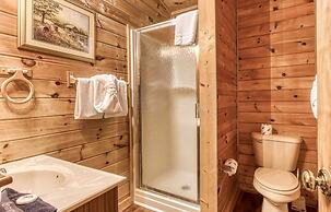 Er74 - Gerrald's Chalet - Great Location. Close To All The Action! 3 B