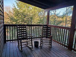 Er 246 â The Getaway Great Location â Close To Town! 2 Bedroom Cabin b