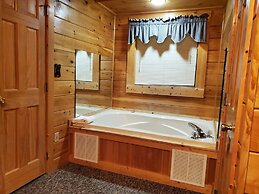 Er 246 â The Getaway Great Location â Close To Town! 2 Bedroom Cabin b