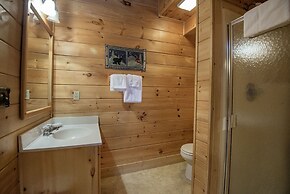 Er 246 â The Getaway Great Location â Close To Town! 2 Bedroom Cabin b