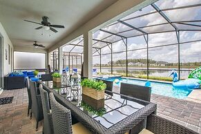 Storey Lake 8 Bed Lake Front Pool & Spa - 1684str 8 Bedroom Home by Re