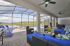 Storey Lake 8 Bed Lake Front Pool & Spa - 1684str 8 Bedroom Home by Re