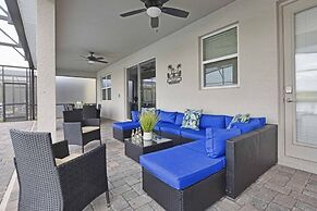 Storey Lake 8 Bed Lake Front Pool & Spa - 1684str 8 Bedroom Home by Re