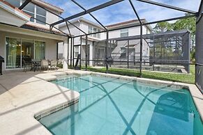 5 Bed House W- Pool In Paradise Palms 3180pp 5 Bedroom Home by RedAwni