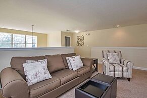 5 Bed House W- Pool In Paradise Palms 3180pp 5 Bedroom Home by RedAwni