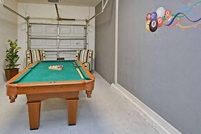 5 Bed House W- Pool In Paradise Palms 3180pp 5 Bedroom Home by RedAwni