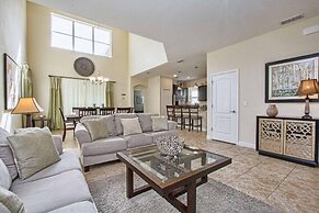 5 Bed House W- Pool In Paradise Palms 3180pp 5 Bedroom Home by RedAwni