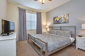 5 Bed House W- Pool In Paradise Palms 3180pp 5 Bedroom Home by RedAwni