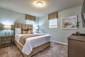 Brand New Family Getaway W/pool & Spa -7049sr 5 Bedroom Home by RedAwn