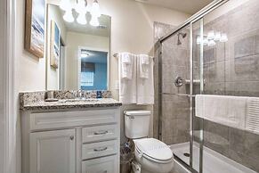 Brand New Family Getaway W/pool & Spa -7049sr 5 Bedroom Home by RedAwn