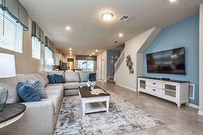 Brand New Family Getaway W/pool & Spa -7049sr 5 Bedroom Home by RedAwn